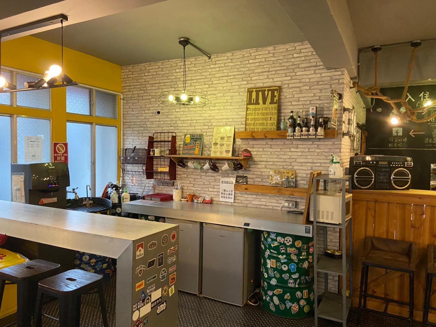 蜂巢膠囊旅店 - Hive B&B Hualien City Ngoại thất bức ảnh